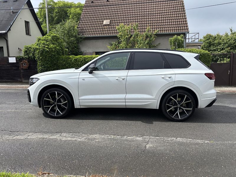 Volkswagen Touareg (2024) 3.0 Tsi,R-Line,tažné,nez top - fotka 7 z 26