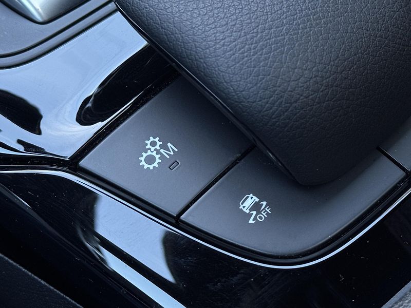 Mercedes-Benz Třídy A (2021) AMG 45 4MATIC+, MULTIBEAM  - fotka 40 z 56