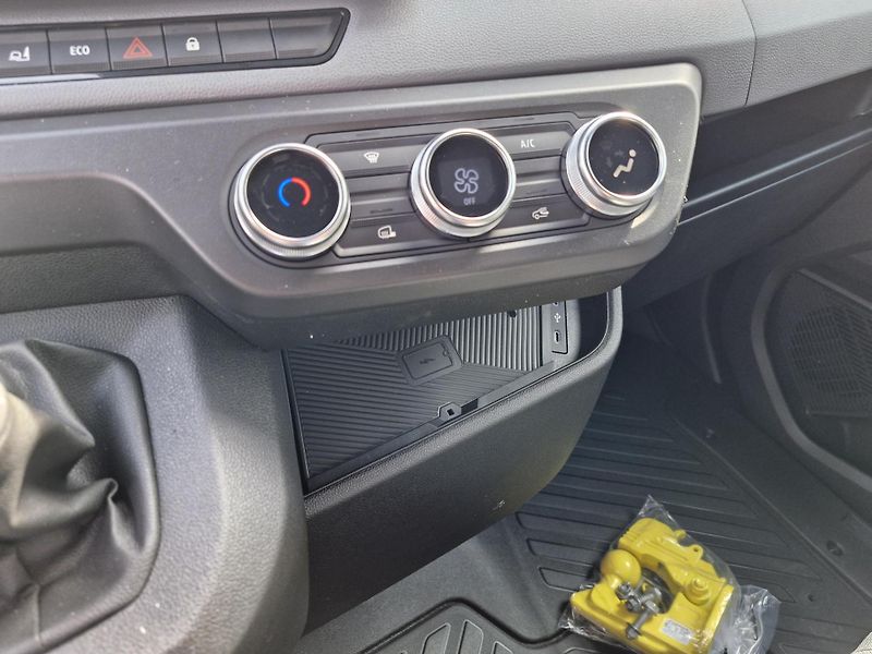 Renault Master (2026) sklopný valník L3P3 150k - fotka 15 z 22