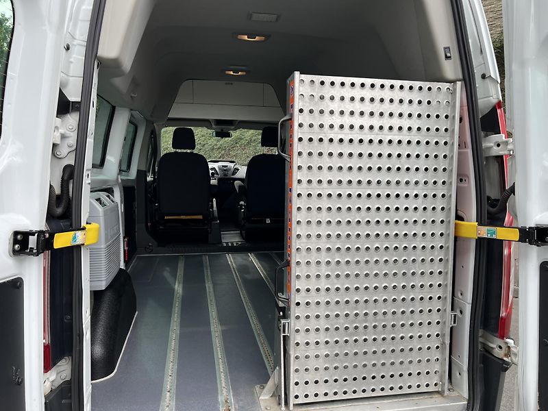 Ford Transit Custom 2.0 TDCi 96 kW RAMPA - fotka 11 z 25