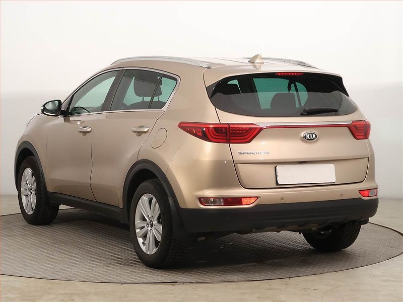 Kia Sportage (2016) 1.6 GDI, Navi, Tempomat - fotka 4 z 13