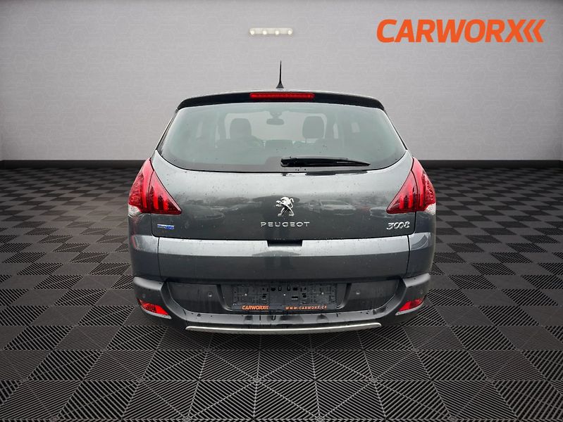 Peugeot 3008 (2015) 2.0Hdi 110kw Allure - fotka 6 z 22