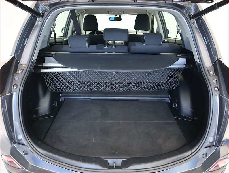 Toyota RAV4 (2016) 2.5 Hybrid, Automat, Navi - fotka 14 z 21