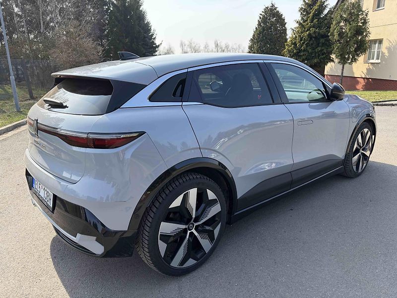 Renault Mégane (2023) E-Tech Ev60 220k Techno 94%SOH - fotka 5 z 28