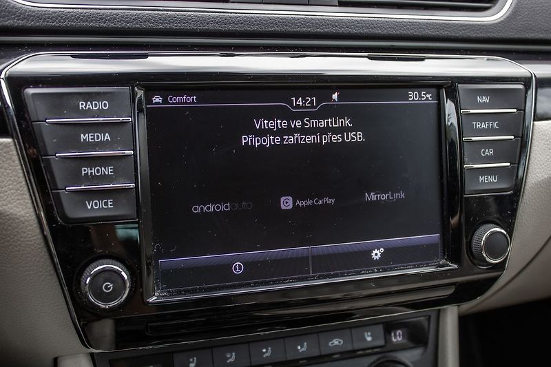 Škoda Superb Laurin Klement - fotka 21 z 44