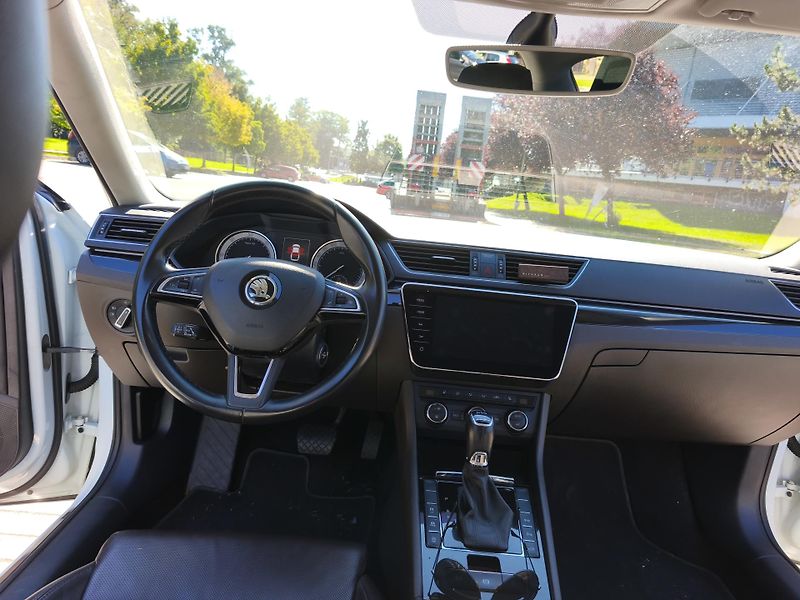 Škoda Superb (2016) 2.0TDI LAURIN a KLEMENT - fotka 9 z 21