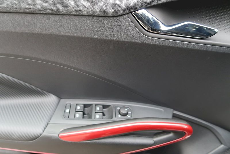 Škoda Fabia (2025) Monte Carlo 1,0 TSi / 85 kW DS - fotka 19 z 31