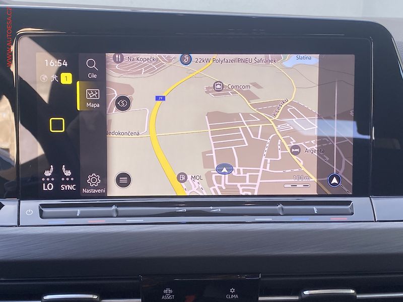 Volkswagen Golf (2021) 1.5 TSi, ČR, DSG, LED - fotka 18 z 20