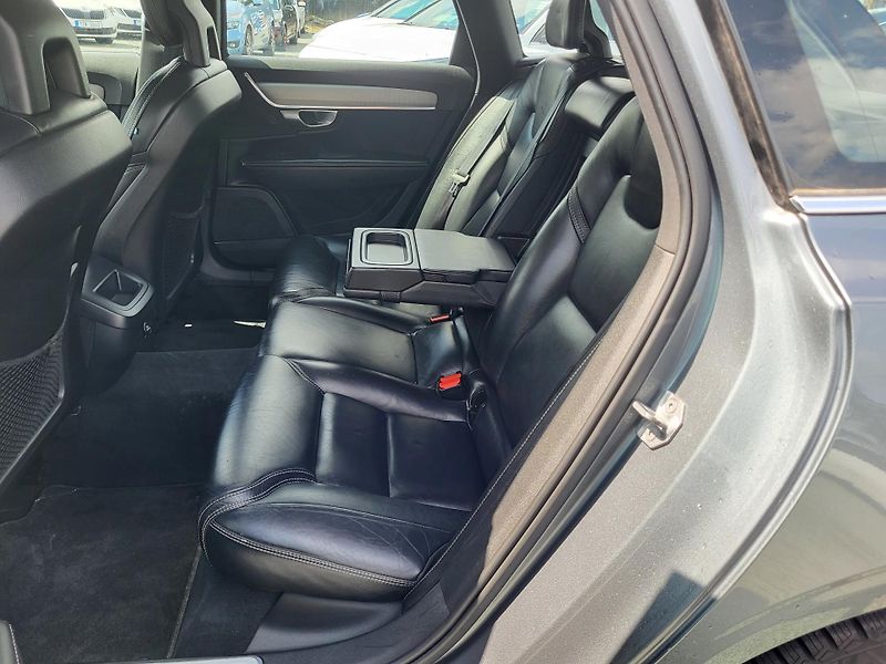 Volvo V90 D4 Drive-E INSCTRIPTION autom. - fotka 8 z 45