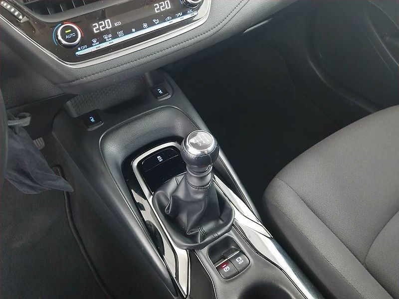 Toyota Corolla (2019) 1.6 Valvematic, Serv.kniha - fotka 13 z 18