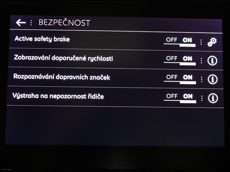 Peugeot Rifter 1,5 HDi GT-Line Kamera Senz ČR - fotka 14 z 22