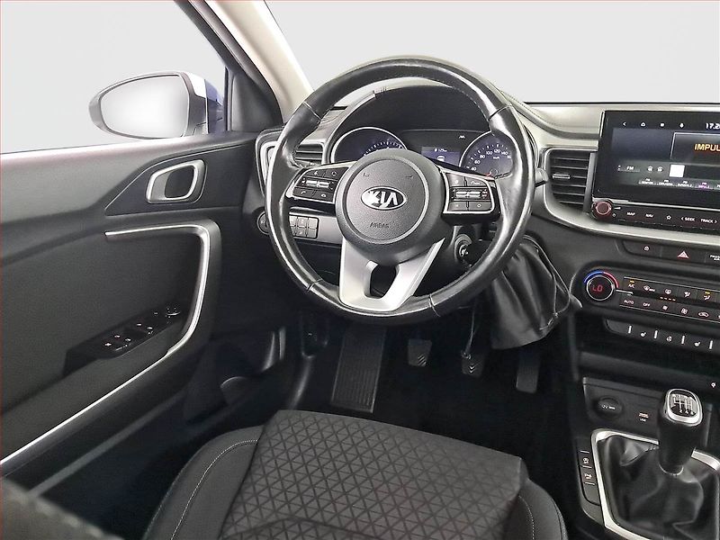 Kia Ceed (2020) 1.4 T-GDI, ČR,1.maj - fotka 7 z 20