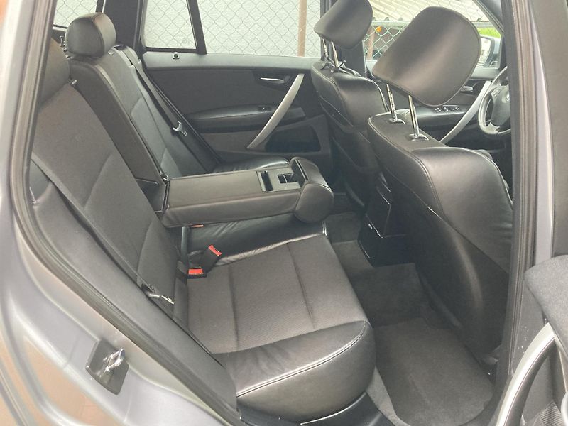 BMW X3 (2007) BMW X3 e83 3.0D 160 kw xdrive  - fotka 9 z 21