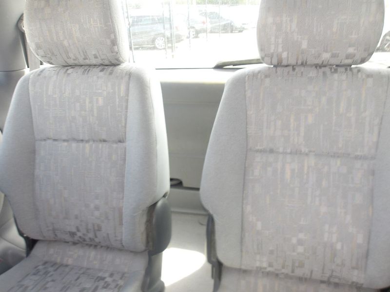 Toyota Previa 2,4i 7 MÍST AUTOMAT !! - fotka 25 z 27