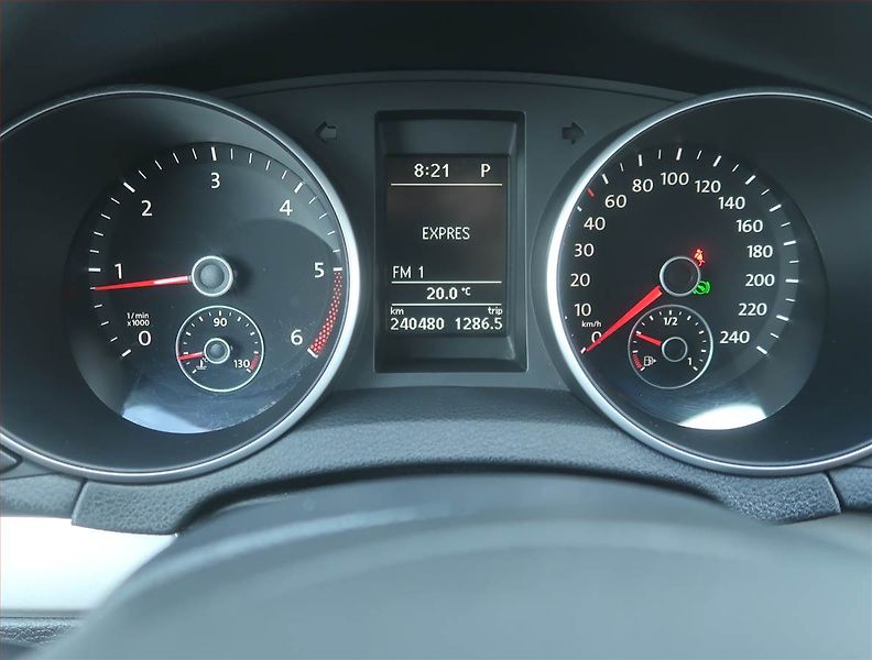 Volkswagen Golf (2012) Highline 1.6 TDI, Automat - fotka 11 z 16