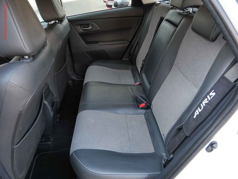 Toyota Auris (2017) 1.8 i, 1.maj,ČR, AT, LED - fotka 10 z 28