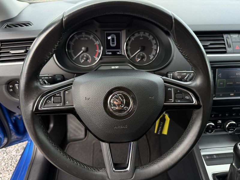 Škoda Octavia 1.5TSi Ambition 110kW ČR - fotka 14 z 19