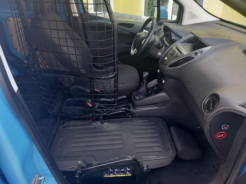 Ford Transit Courier (2015) 1,5TDCi BEZ KOROZE ! NOVÁ STK - fotka 16 z 29