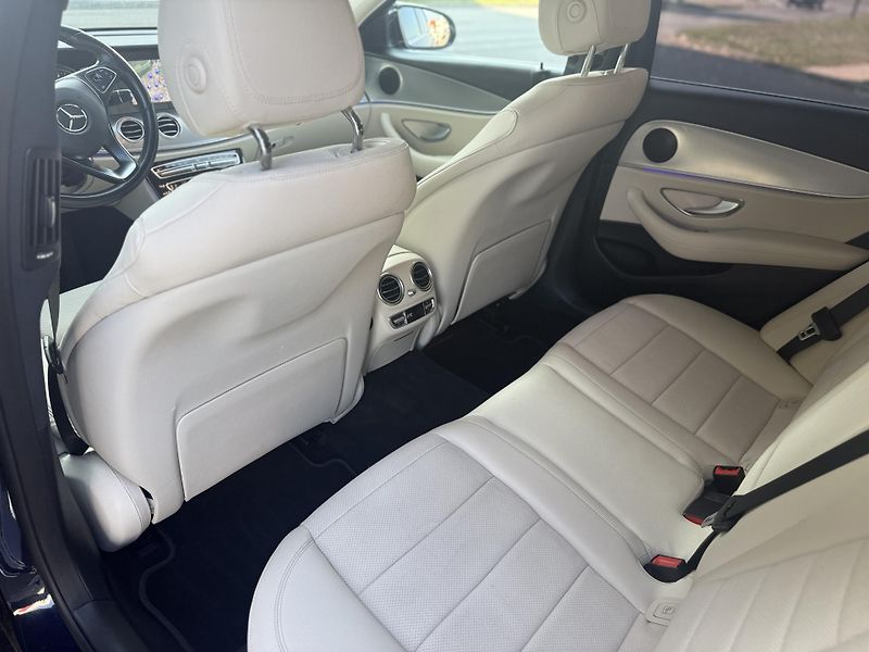 Mercedes-Benz Třídy E 200 CDi - fotka 20 z 23