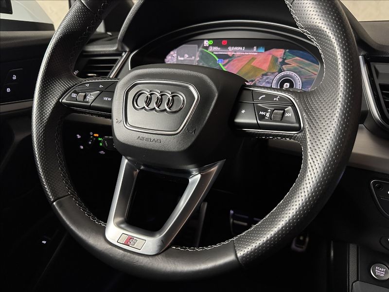 Audi Q5 2,0 TDi  Quattro S-Line Assist - fotka 48 z 50