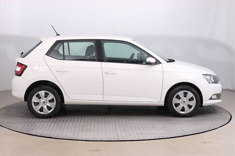 Škoda Fabia (2018) Ambition 1.0 TSI - fotka 6 z 14
