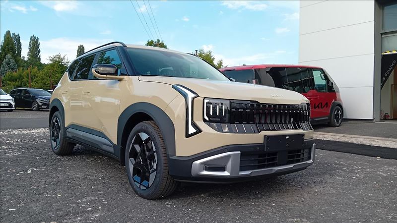 Kia Seltos 1,6 T-GDi 4x2 EXCLUSIVE (2027) - fotka 2 z 7