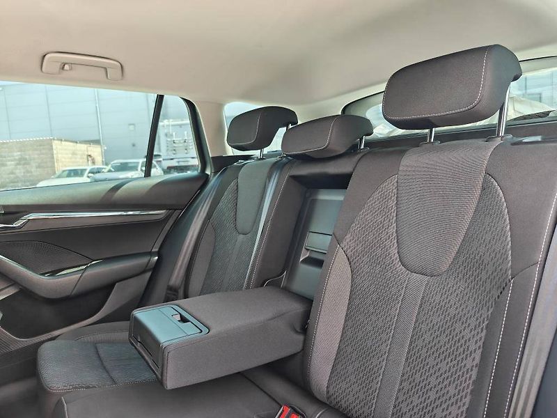 Škoda Octavia Style 6MP 1,5TSI - fotka 8 z 24