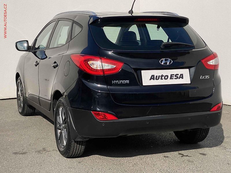 Hyundai ix35 (2015) 1.7CRDi, 2.maj,ČR, AC, tempo - fotka 6 z 18