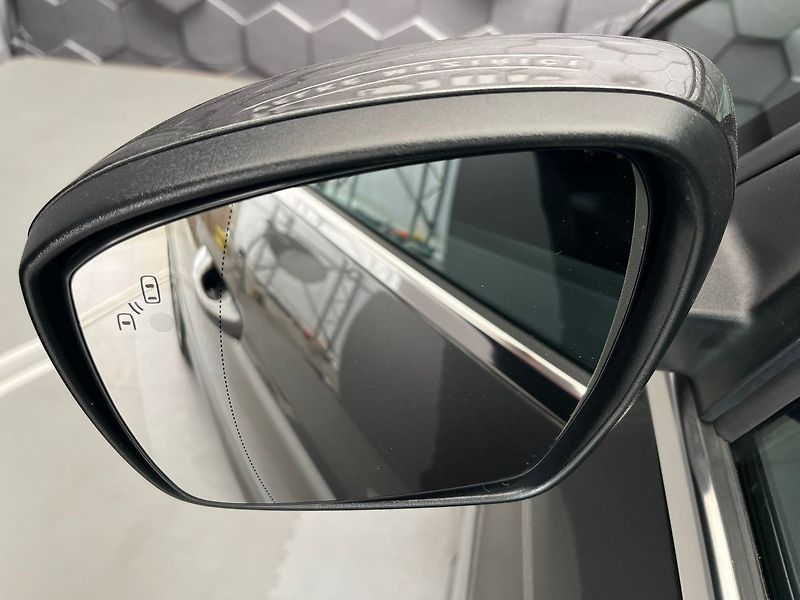 Ford S-MAX 2,5 HEV Titan. 7 míst ZAMLUVEN - fotka 47 z 65