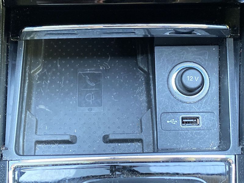 Škoda Karoq (2019) 1.5 TSI 4x4 DSG Style - fotka 19 z 36
