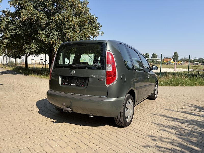 Škoda Roomster 1.6 Comfort AUTOMAT - fotka 9 z 27
