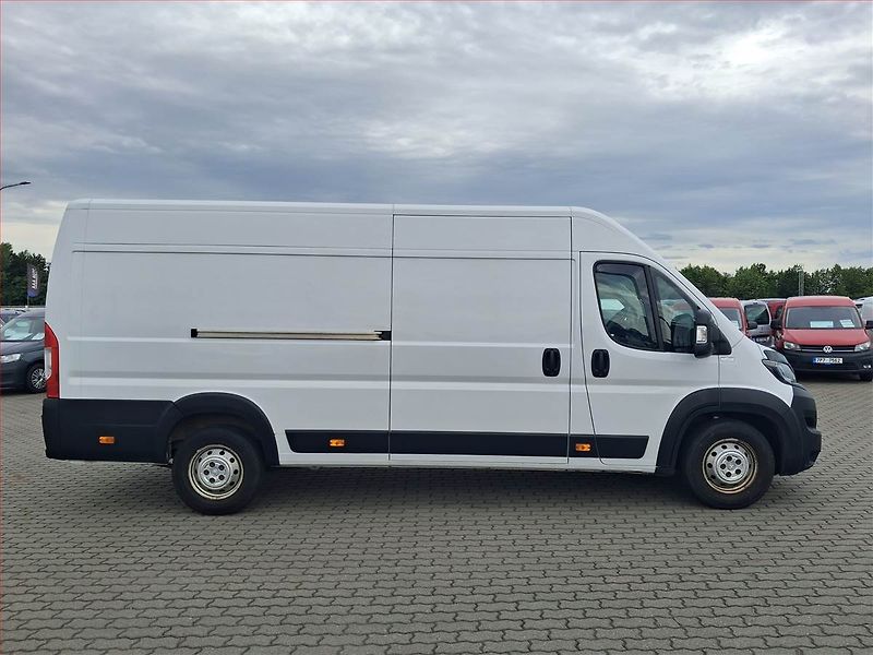 Peugeot Boxer (2023) 2.2 BlueHDi, Maxi, 14m3, 1.0t - fotka 6 z 16