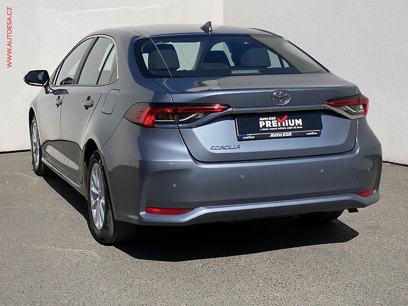 Toyota Corolla (2023) 1.5, 2.maj,ČR, Comfort, navi - fotka 6 z 19
