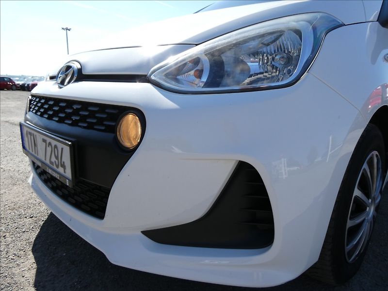 Hyundai i10 1,0 i Family, 2 x kola,klima - fotka 4 z 39