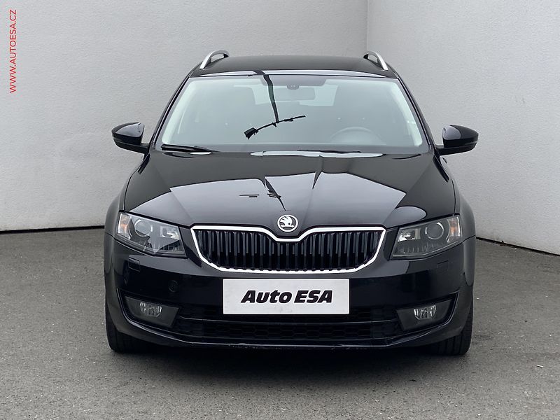 Škoda Octavia (2014) 2.0TDi, ČR, Elegance, bixen - fotka 2 z 18