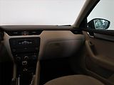 Škoda Octavia (2013) Elegance 1.6 TDI, Tempomat - náhled 8