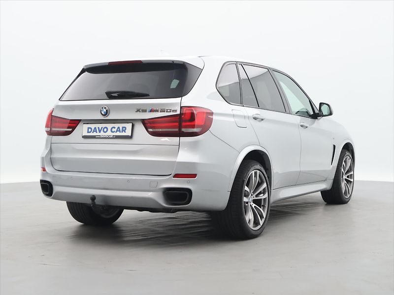 BMW X5 3,0 M50d 280kW CZ - fotka 7 z 35