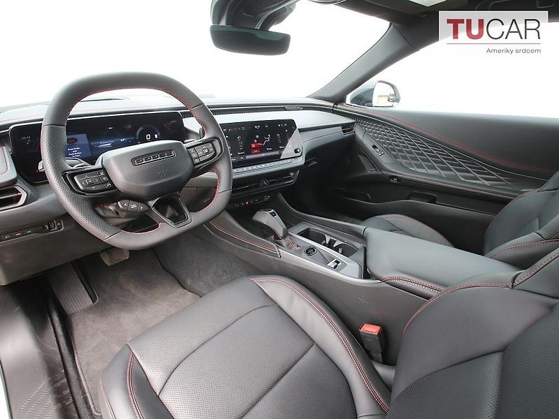 Dodge Charger (2026) Scat Pack SixPack 550Hp AWD - fotka 12 z 38