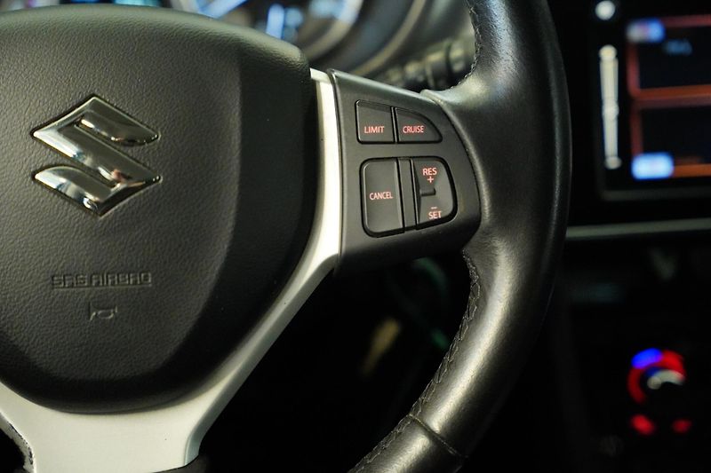 Suzuki Vitara - fotka 17 z 27