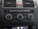 Volkswagen Touran (2013) 1.6 TDI, Automat, Serv.kniha - náhled 14