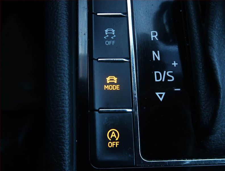 Škoda Superb (2016) 2.0 TDI 4x4, 4X4, Automat, ČR - fotka 22 z 27
