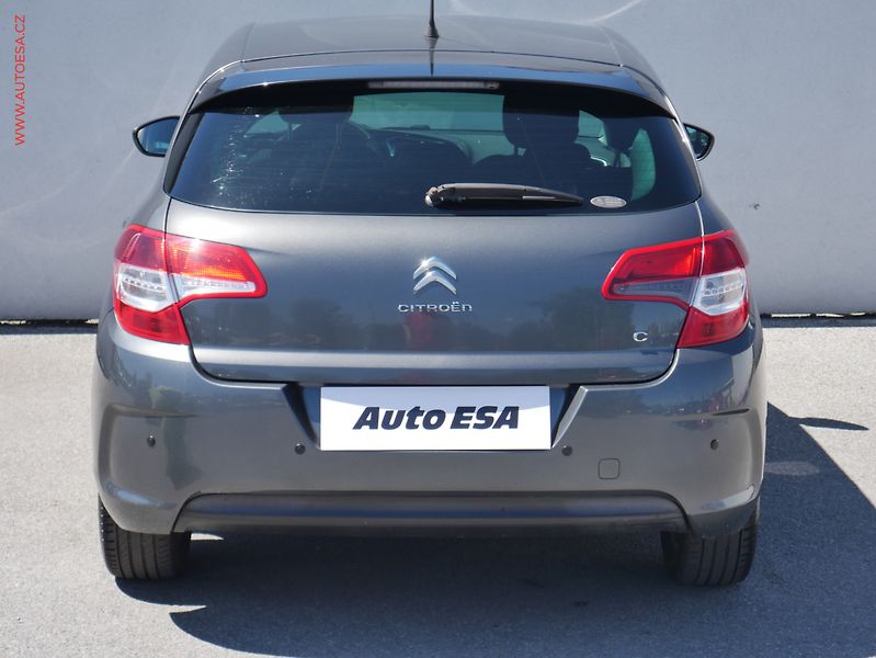 Citroën C4 (2011) 1.4i, ČR, AC, park.asist - fotka 5 z 18