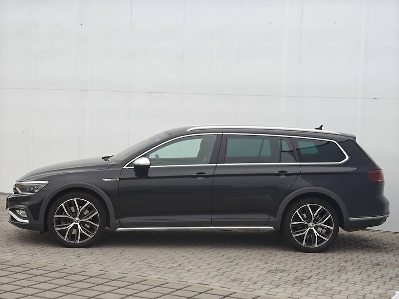 Volkswagen Passat Alltrack 7DSG 4Motion 2,0TSi - fotka 3 z 26