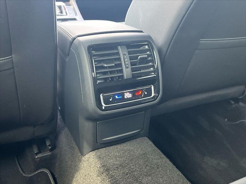 Volkswagen Arteon 2,0 TDi 110kW 7DSG R-line - fotka 21 z 26