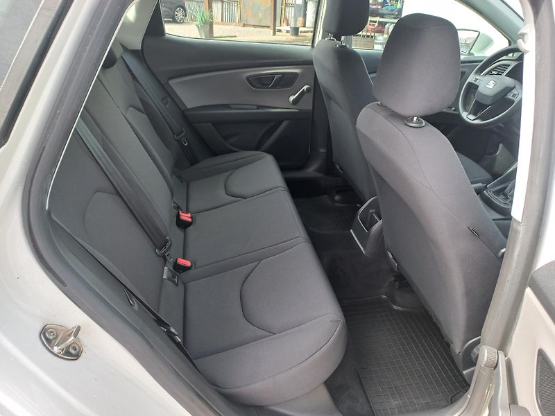 Seat Leon (2017) 1.2TSi 63kW ČR - fotka 13 z 18