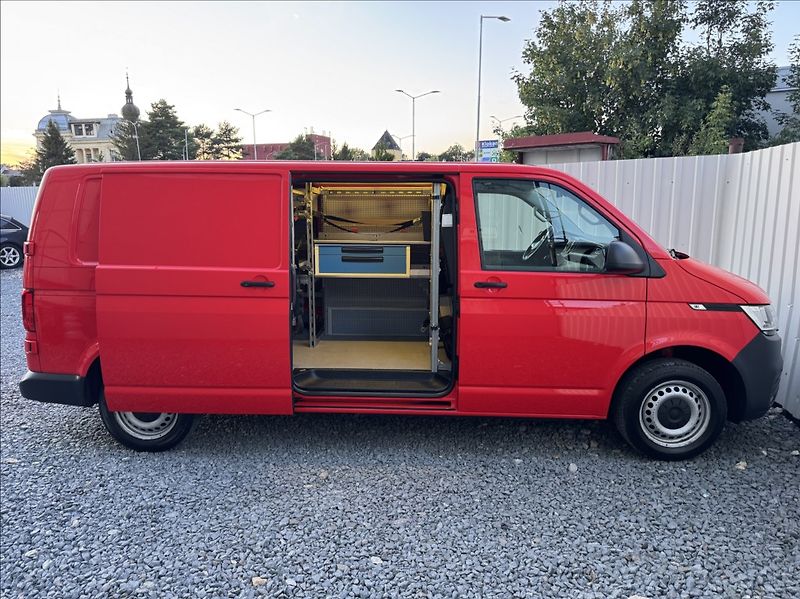 Volkswagen Transporter 2,0 TDI DSG LONG DPH 1.maj ČR - fotka 17 z 50