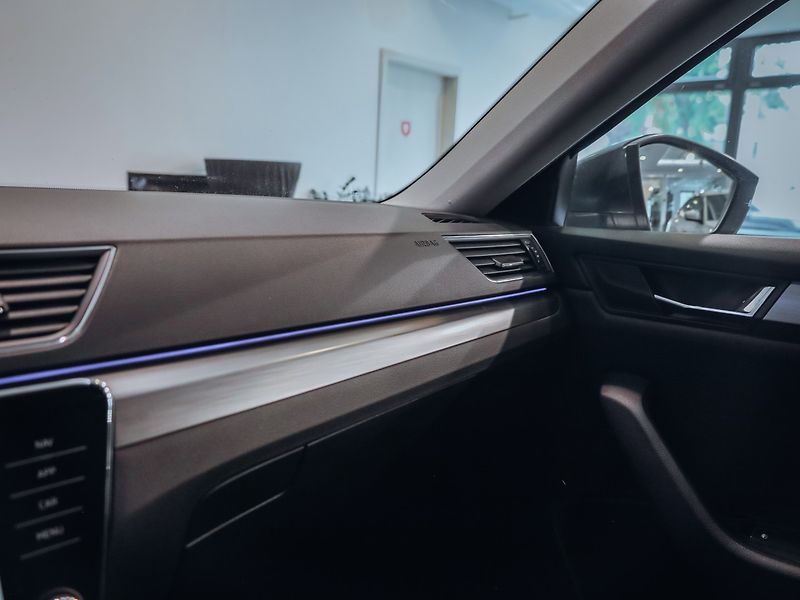 Škoda Superb 2.0TDI, Style DSG 110 kW - fotka 19 z 32