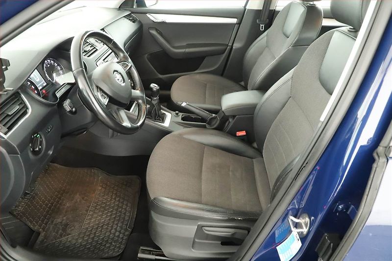 Škoda Octavia (2015) 2.0 TDI, ČR,1.maj, Tempomat - fotka 7 z 15