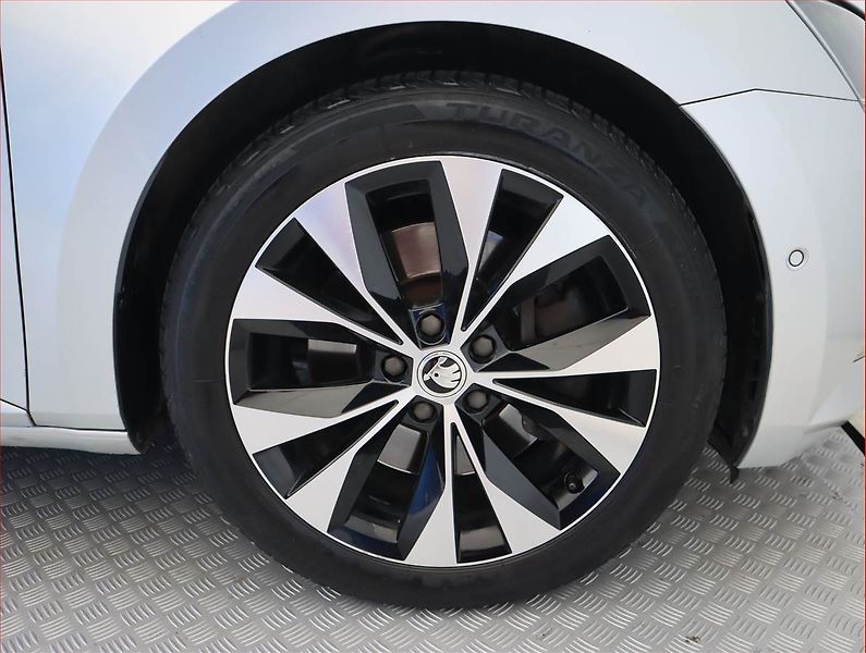 Škoda Superb (2016) 2.0 TSI, 4X4, Automat, Kůže - fotka 15 z 22