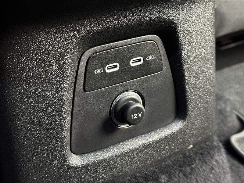 Audi Q4 e-tron 35 125kW LED Kessy PDC - fotka 17 z 45